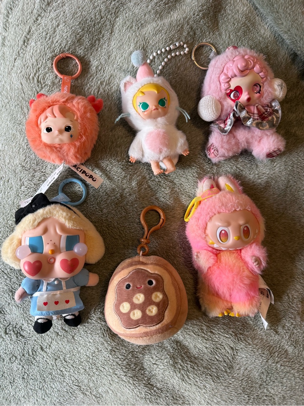 Popmart bundle / bag charms